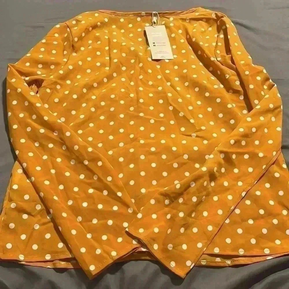 Mustard Dots Blouse - Picture 2 of 3